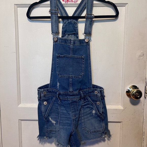 Hollister boyfriend short overalls - Picture 1 of 3